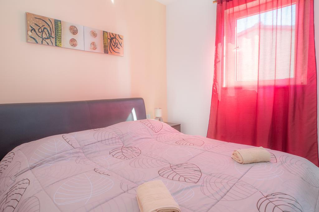Kike Apartment